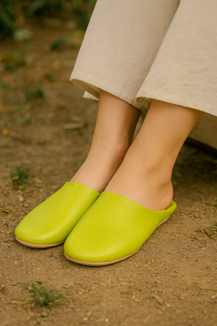 Moroccan Soft Leather Slippers | Unisex Babouche | Handmade Shoes | Natural Dye | Artisanal Shoes.