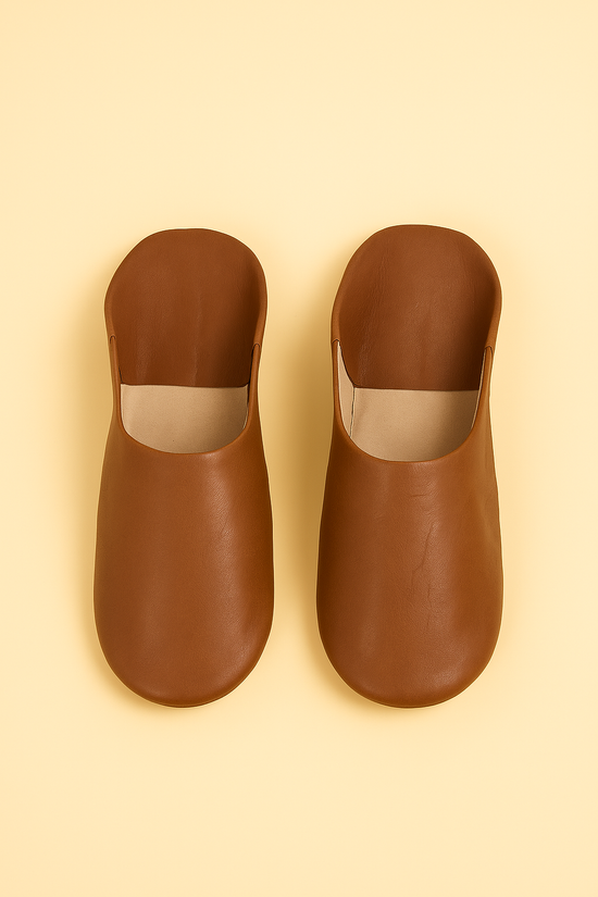 Moroccan Babouche – Natural Handmade Leather Slippers (Unisex)