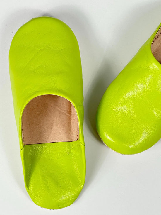 Soft Leather Moroccan Babouche – Handmade Unisex Indoor Slippers